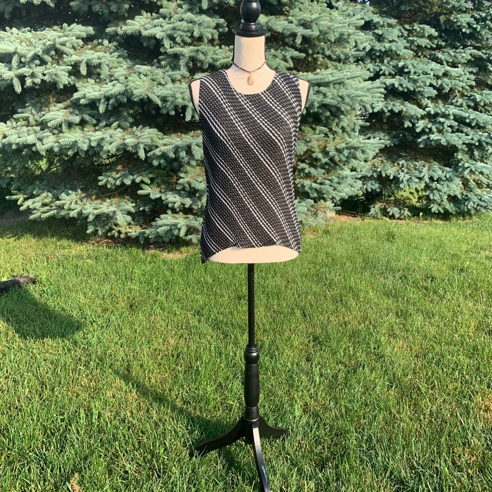 MAKE OFFER🌈🌈George Woman causal tank top🌈🌈